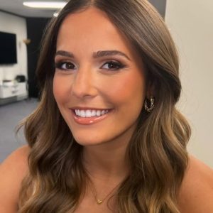 Credit: <a href="https://www.instagram.com/oliviabuzaglo/" target="_blank">@oliviabuzaglo</a>